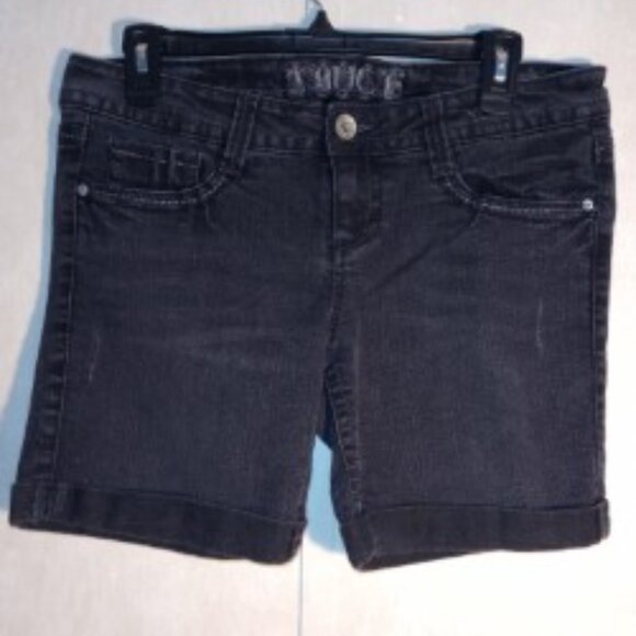 Truce Women's Size 9 Black Jean Shorts - Picture 2 of 7